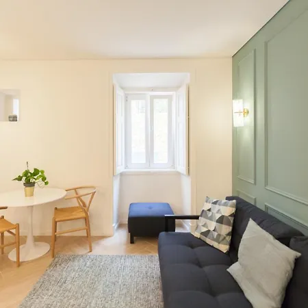 Apartment Flh Lapa With Interior Pateo Lissabon