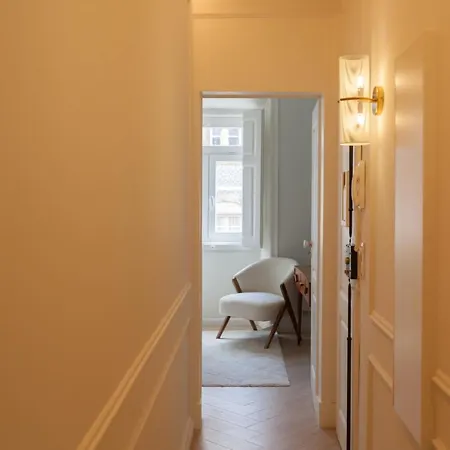 Flh Lapa With Interior Pateo Apartment Lissabon